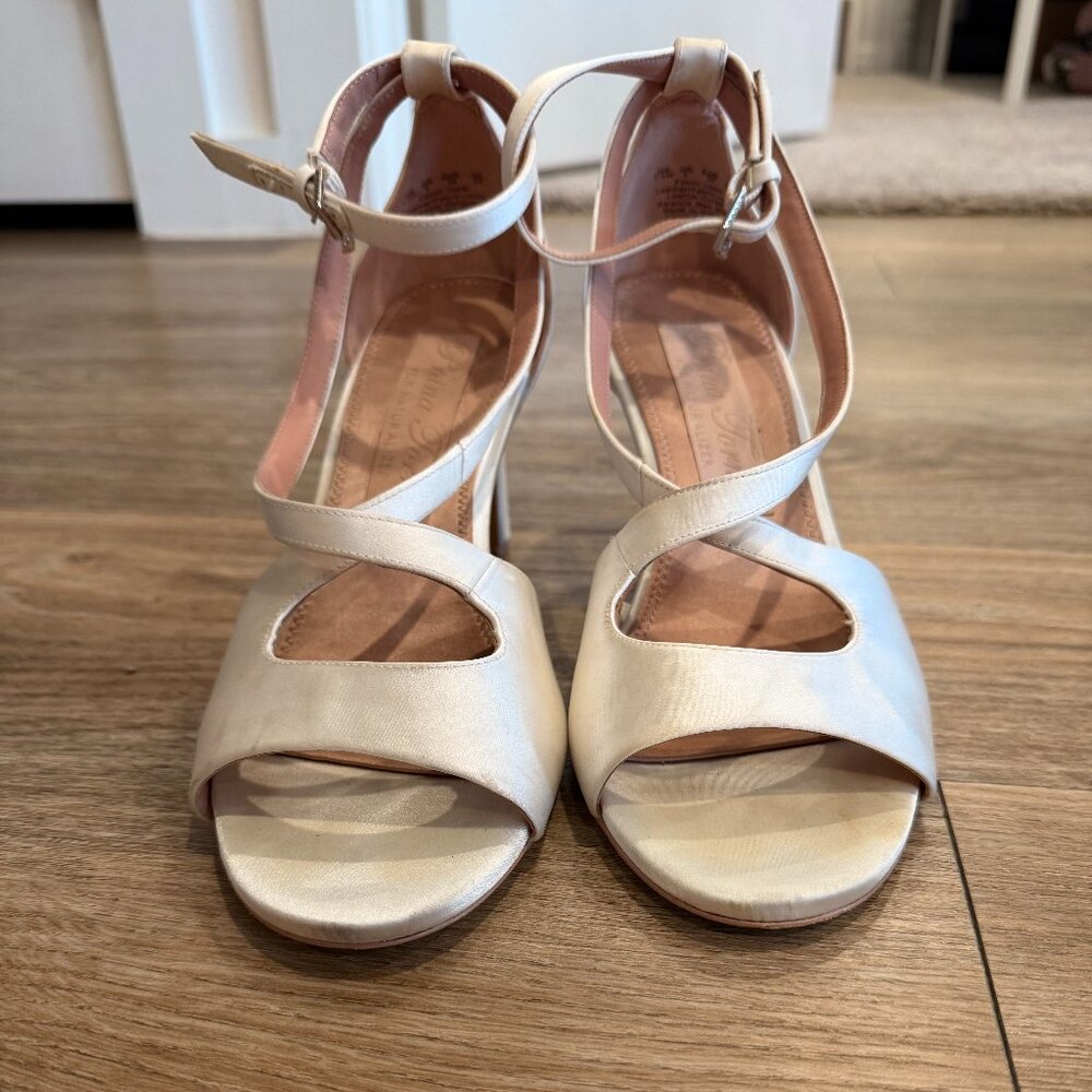 Pnina Tornai for Naturalizer Bridal Shoes (Size 7.5 WIDE)